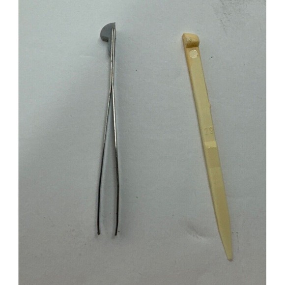 Victorinox Swiss Army Climber Knife Red Pin Tweezers, And Toothpick  - Picture 6 of 11